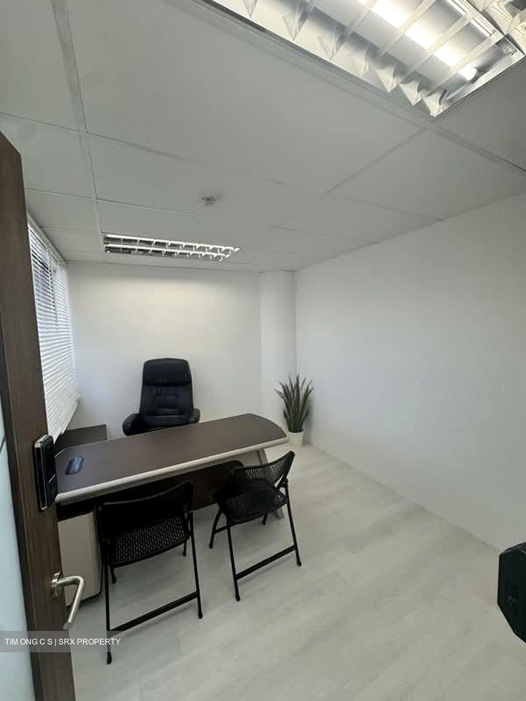 Sim Lim Tower (D8), Office #558395081